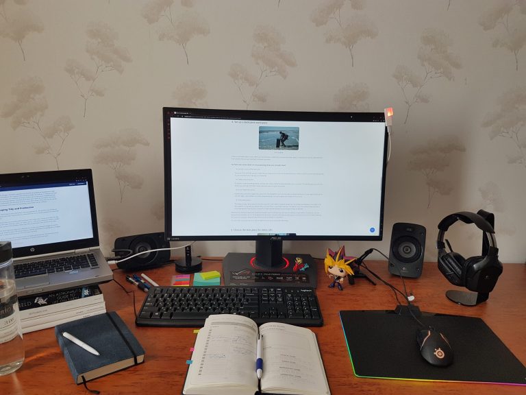 How to Help Your Team Stay Productive When Working From Home During Coronavirus: Action Plan 6 Luxafor Flag: the perfect addition to your workspace