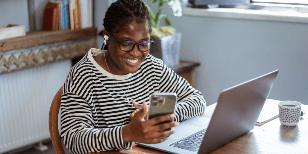 Remote Work Burnout: Recognizing Signs and Strategies for Prevention 4 Work distraction min 2